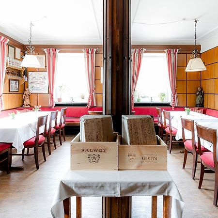 Gasthof - Hotel Kopf รีเกอ ภายนอก รูปภาพ